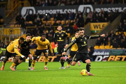 Fernandes Leads Ruthless United as Wolves Fall at Molineux