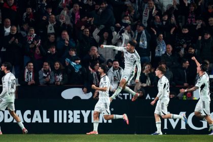 Copa del Rey Drama: Giants Advance, Shockwaves Felt