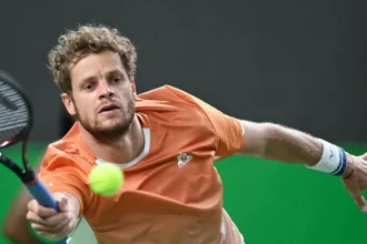 Luciano Darderi Defeats Yannick Hanfmann in Straight Sets at BNP Paribas Arena